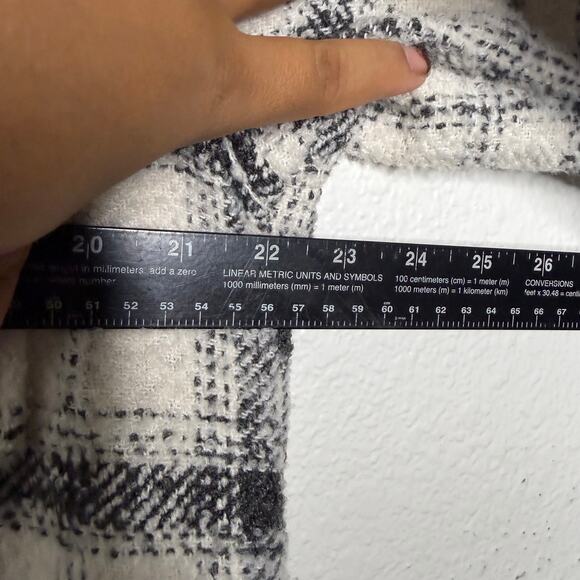 H&M Womens Jacket Size S Plaid White Black Shacket Button Front Oversized - Picture 6 of 12